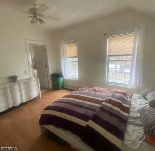 7 Garfield Ave, Paterson NJ  07506-2517 exterior