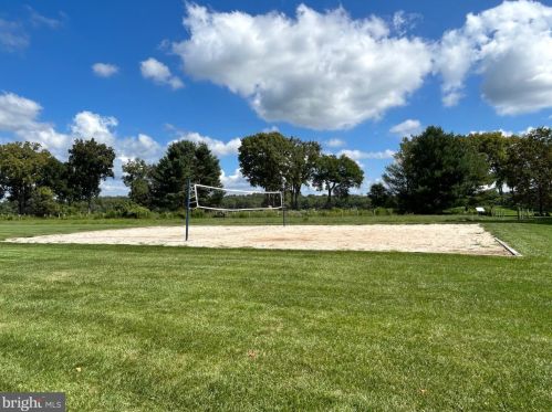 43530 Butler Pl, Leesburg VA 20176-7428 exterior