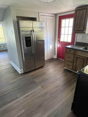 905 Shady Ave, North Charleroi, PA 15022-1863