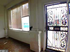 5708 Cedar Ave, Philadelphia, PA 19143-1932