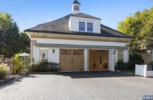 640 Ridgewood Ave, Ridgewood NJ  07450-3311 exterior