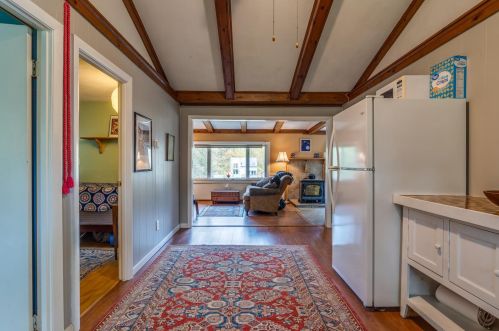 55 Riverside Dr, Fremont NH  03044-3546 exterior