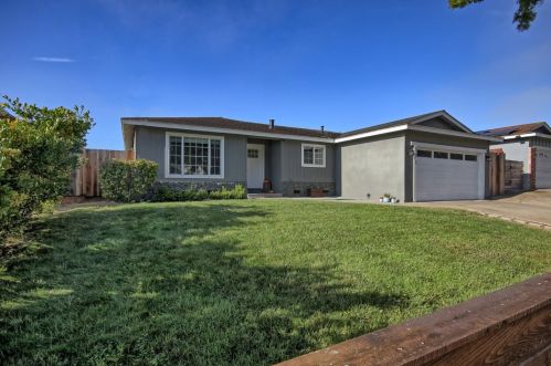 122 Lakewood Dr, Marina, CA 93933-2128