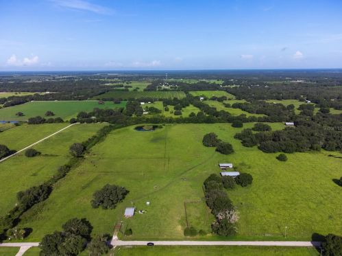 5769 Smith Ave, Arcadia, FL 34266-6738