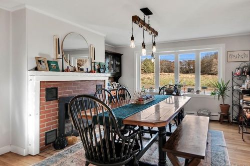 352 Shrub Rd, Bristol CT  06010-2473 exterior