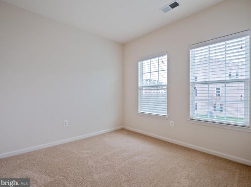 1708 Rockledge Ter, Woodbridge VA  22192-2508 exterior