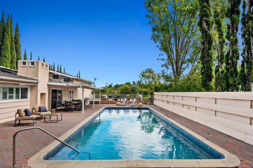 4429 Petit Ave, Van Nuys CA  91436-3211 exterior