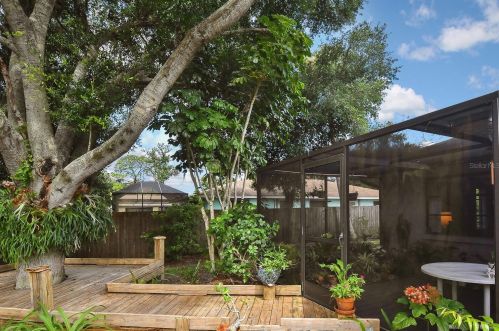 308 South Dr, Nokomis FL  34275-1343 exterior