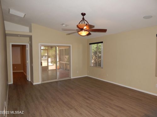 8925 Tortolita Bluffs Pl, Tucson AZ  85742-4524 exterior