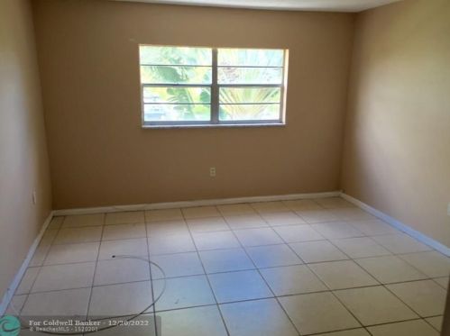 5100 41st St, Hollywood FL  33023-6948 exterior