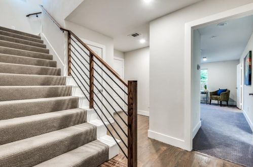 315 Oakcrest Dr, Richardson TX  75080-2520 exterior