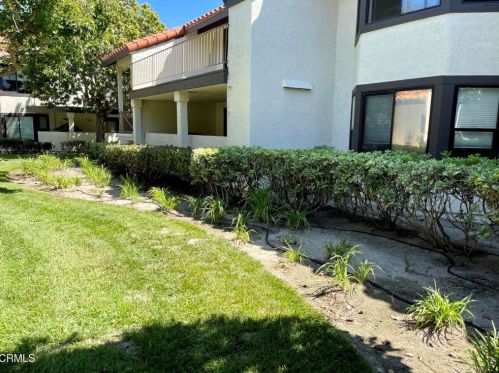 2043 Majorca Dr, Oxnard CA exterior