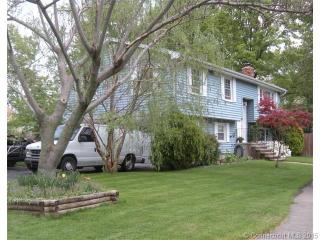 40 Tyrone Pl, Stratford, CT 06614-4756