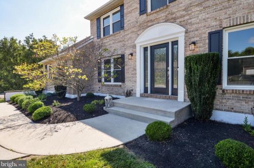 239 Hawkes Ct, Hockessin DE  19707-1351 exterior