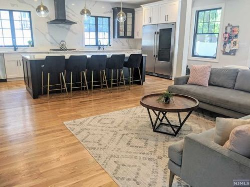 1363 Somerset Rd, Teaneck NJ  07666-2139 exterior