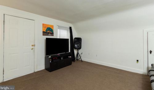 333 Spruce St, Harrisburg PA  17113-2419 exterior