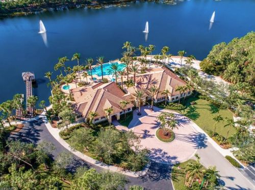 1882 Tarpon Bay Dr, Naples FL  34119-8740 exterior