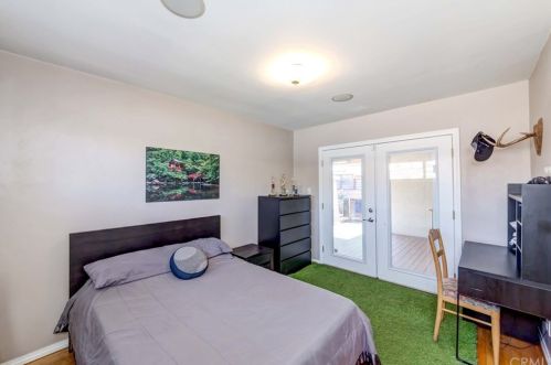 1740 Hickory Ave, Torrance CA 90503-7219 exterior