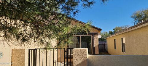 8114 Wheatfield Dr, Tucson, AZ 85741-1256
