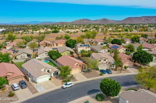 6428 Wahalla Ln, Glendale AZ 85308-5580 exterior