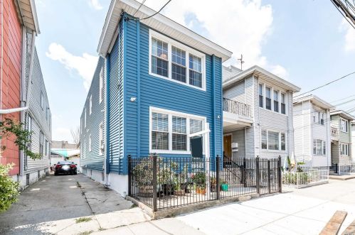 111-30 112th St, Jamaica, NY 11420-1335