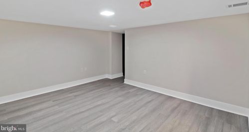 14 Taunton Ave, Berlin Boro NJ  08009-1444 exterior