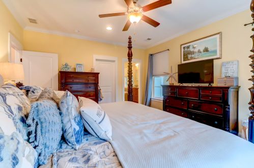 116 Slipper Shell Ct, Mount Pleasant SC  29464-6724 exterior