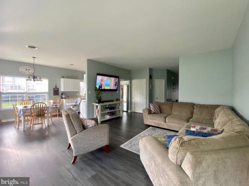 114 Chanticleer Cir, Camden-Wy DE  19934-5401 exterior