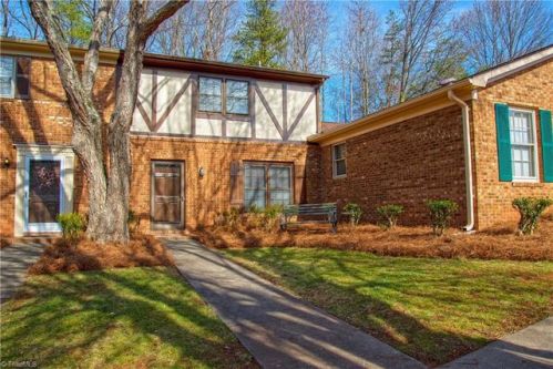 4924 Tower Rd, Greensboro, NC 27410-5753