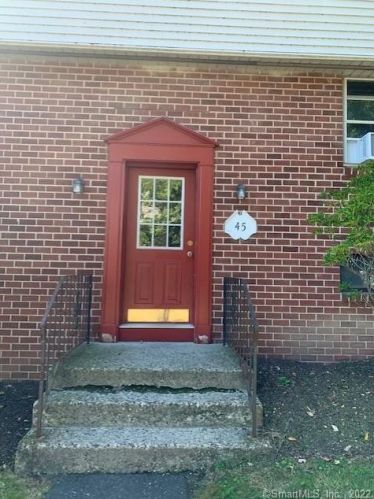 45 Fairview Dr, Danbury, CT 06810-7650