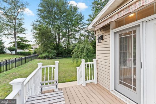 1022 Rockledge Dr, Carlisle PA  17015-9127 exterior