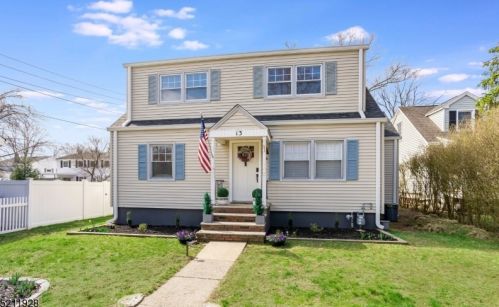 13 Gardner Rd, Parsippany NJ  07834-2108 exterior