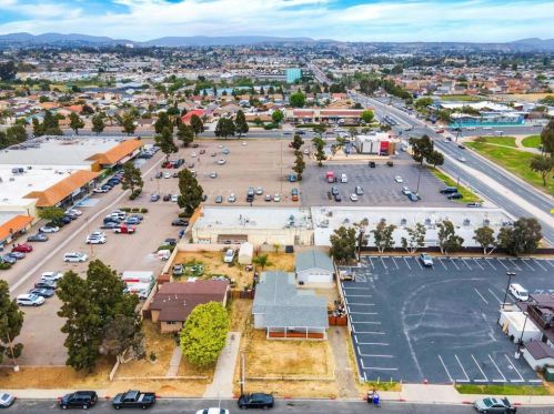 1061 18th St, San Diego CA 92154-1901 exterior