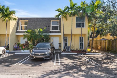 618 1st St, Boynton Beach FL  33435-5812 exterior
