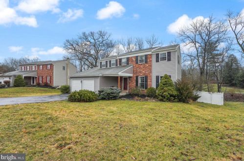 511 Colony Dr, Collegeville, PA 19426-3519