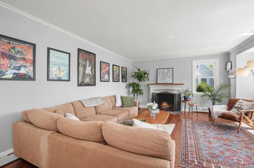 25 Adams Ave, Milford CT  06460-6501 exterior