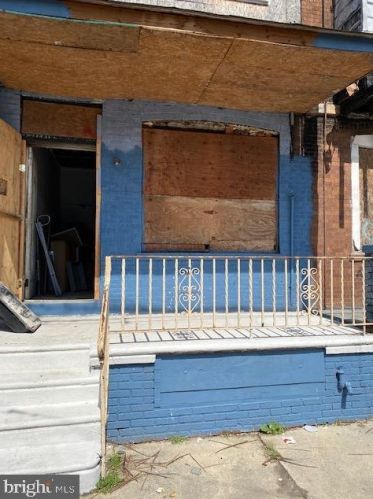 1133 Sheridan St, Camden, NJ 08104-1673