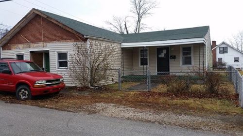301 Burdette St, Berea, KY 40403-1462