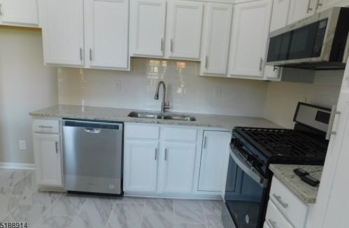 225 Canal Way, Hackettstown NJ  07840-1274 exterior