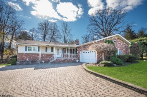 135 Jacksonville Rd, Lincoln Park, NJ 07035-1503