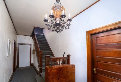 21 Fort Putnam St, Highland Falls NY  10928-2026 exterior