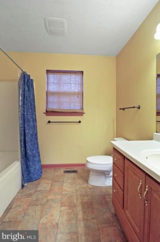 748 Staghorn Dr, New Castle DE  19720-7652 exterior