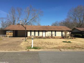 109 Chickasaw Pl, Jacksonville AR  72076-1905 exterior