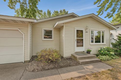 3006 14th St, Saint Cloud, MN 56303-1604