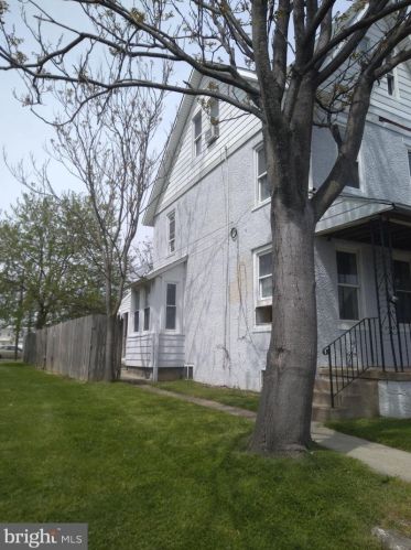 6 6th St, Boothwyn, PA 19061-4701