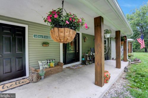 58 Irish Gap Rd, North Newton, PA 17241-9548