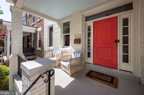 421 Shepherd St, Washington, DC 20011-5943