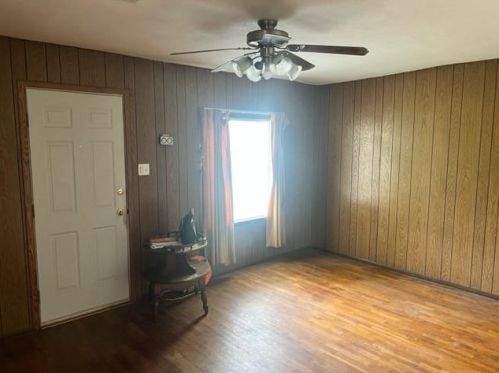 2206 1st Ave, Texas City, TX 77590-8300