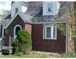 900 Ridge Rd, Ambridge, PA 15003-1573