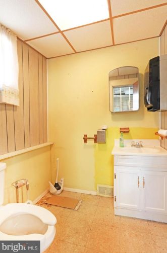 2410 Good Intent Rd, West Deptford NJ  08096-4420 exterior